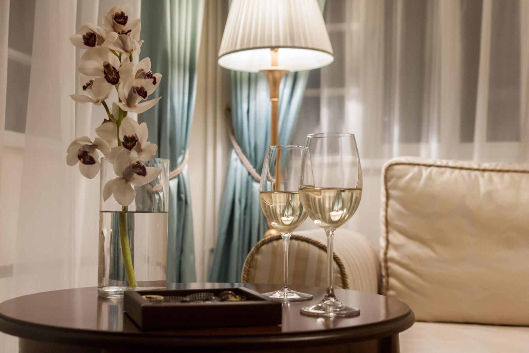Hotel Katerina Znojmo Luaran gambar