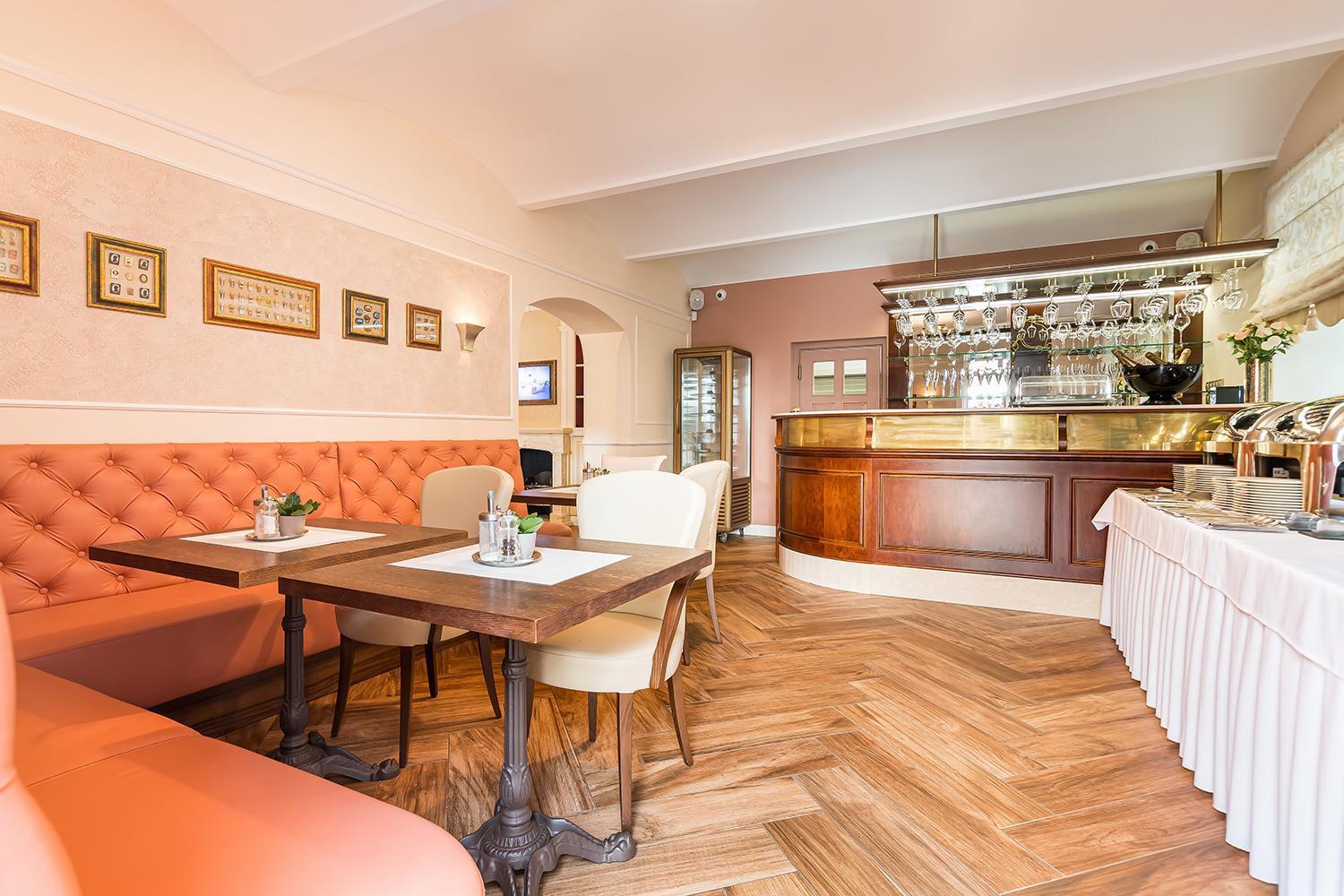 Hotel Katerina Znojmo Luaran gambar